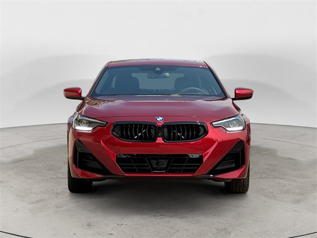 2025 Bmw 230i xDrive photo 2