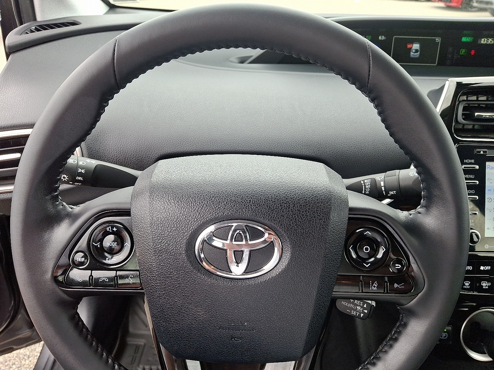 2022 Toyota Prius Prime LE photo 18