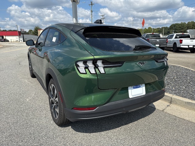 2025 Ford Mustang Mach-E Select photo 8