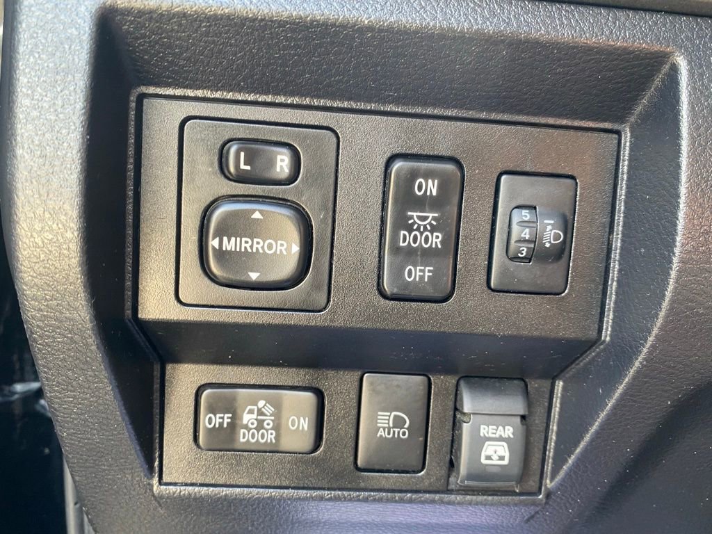 2019 Toyota Tundra SR5 Grade photo 19