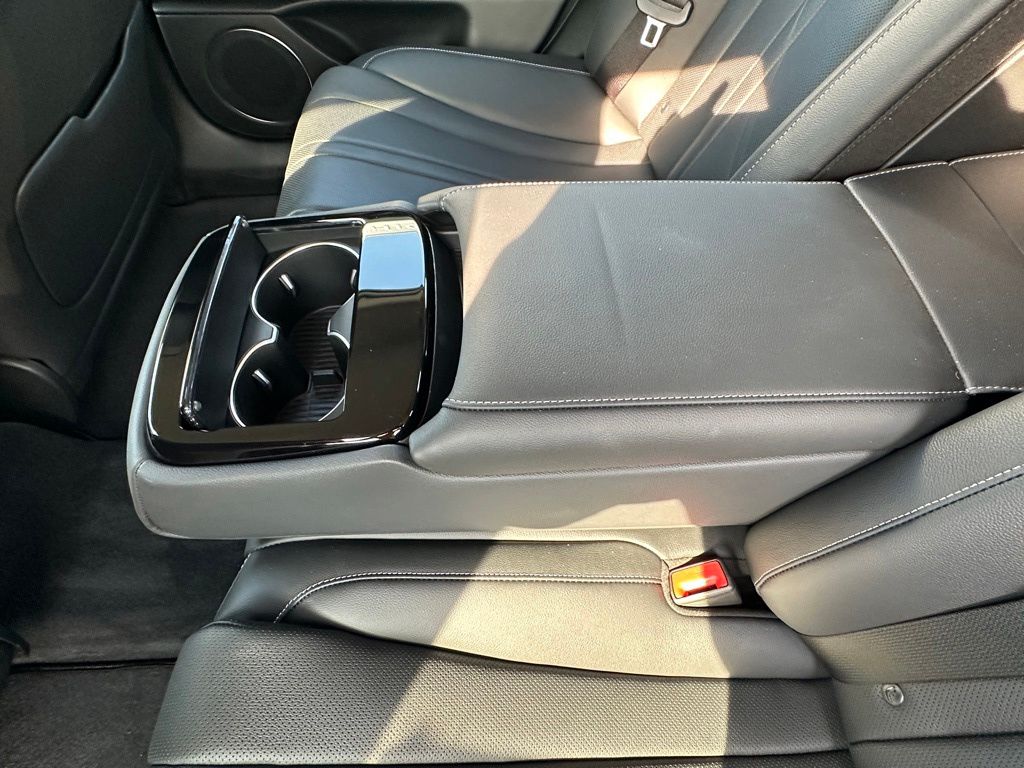 2024 Genesis Electrified G80 photo 21