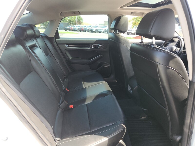 2022 Honda Civic Touring photo 19