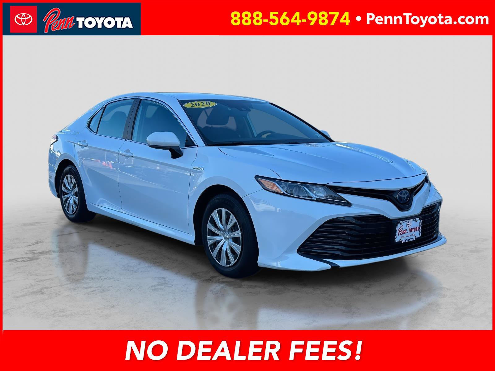 2020 Toyota Camry LE's photo