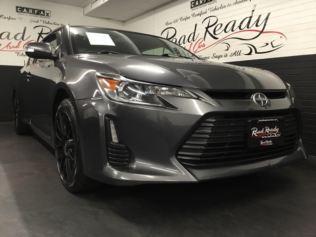 2015 Scion tC Base photo 5