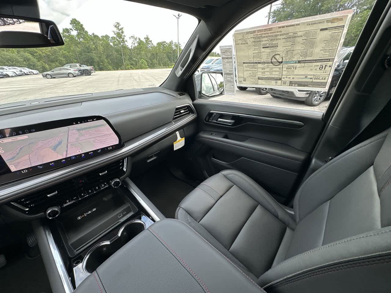 2025 Chevrolet Suburban RST photo 2