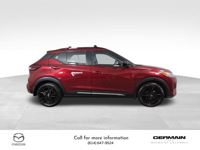 2023 Nissan Kicks SR photo 4