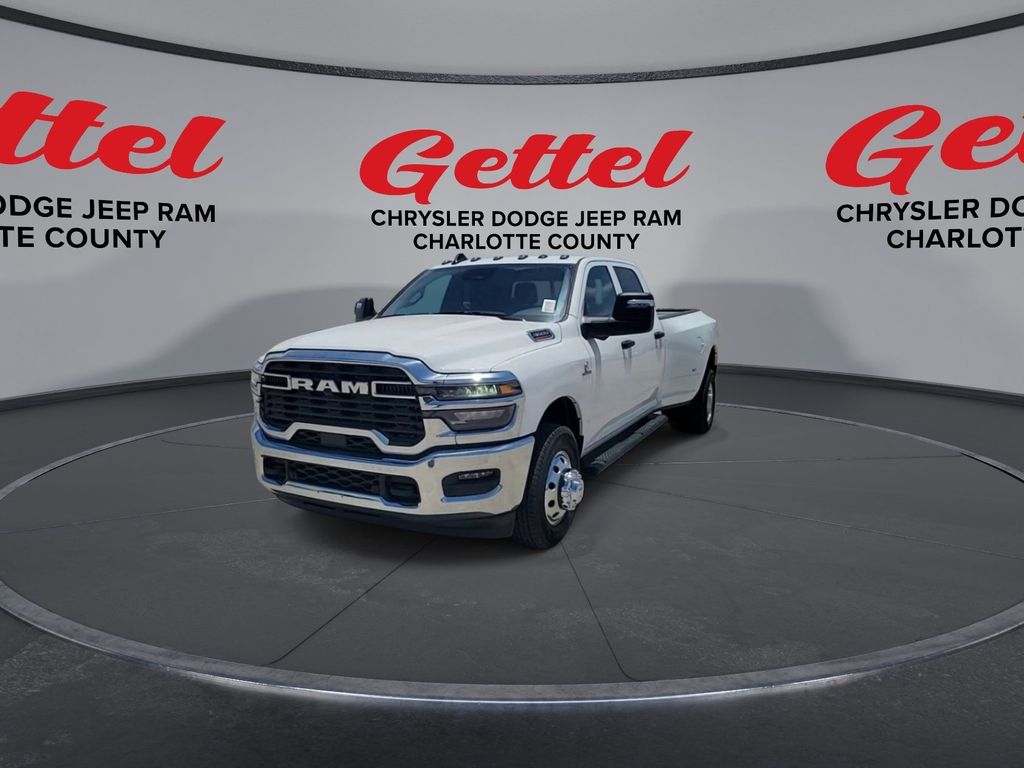 2025 Ram 3500 Tradesman photo 2