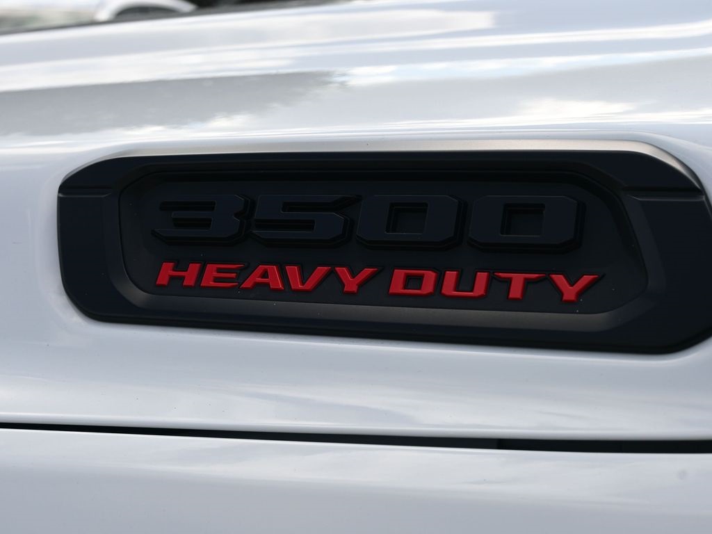 2026 Ram 3500 Tradesman photo 4