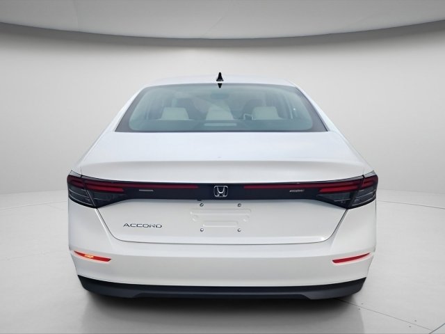 2025 Honda Accord SE photo 4
