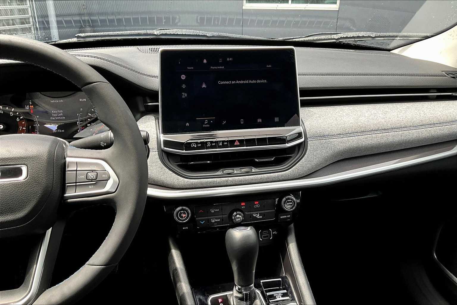 2022 Jeep Compass Latitude photo 3