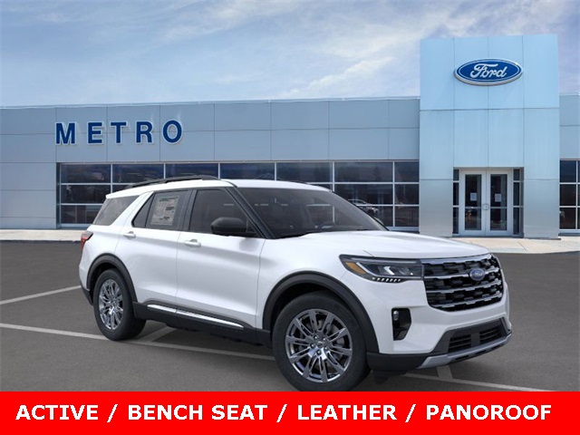 2025 Ford Explorer photo 18