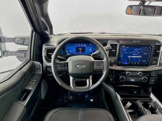 2025 Ford F-450 photo 24