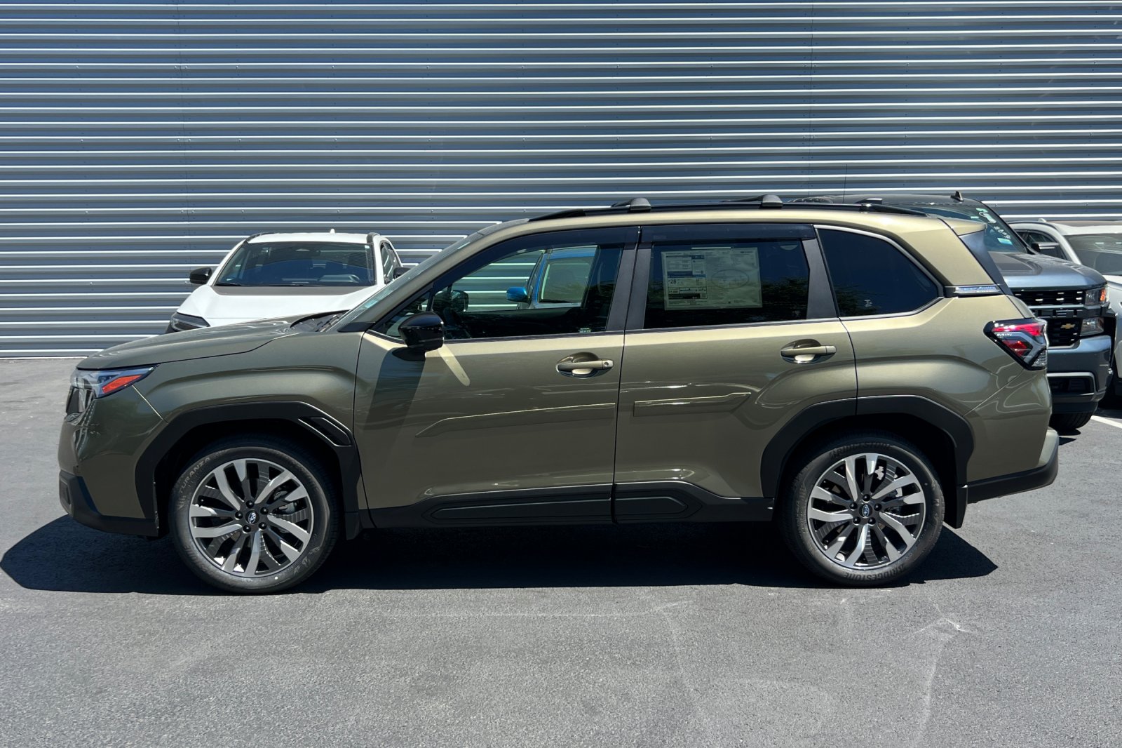 2025 Subaru Forester Touring photo 7