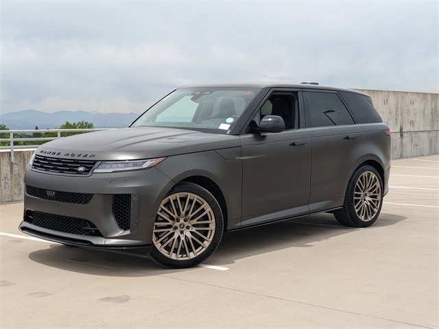 2025 Land Rover Range Rover Sport photo 2