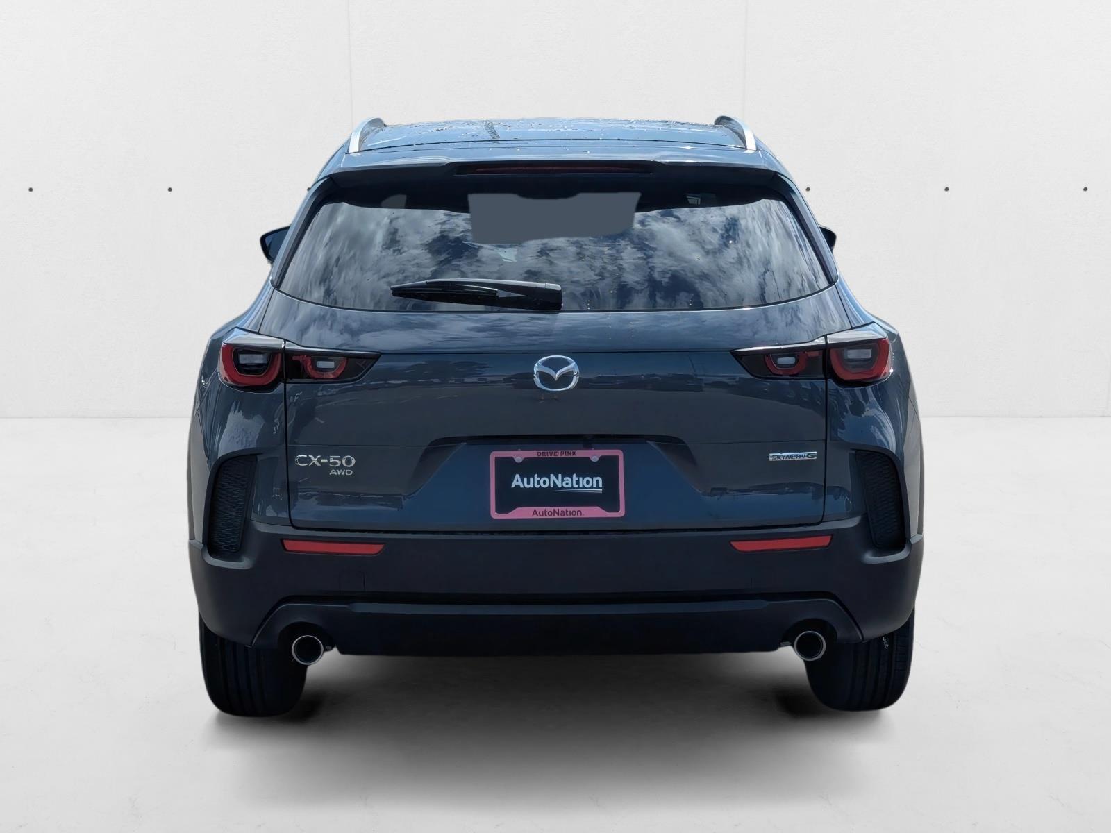 2025 Mazda CX-50 2.5 Select photo 4