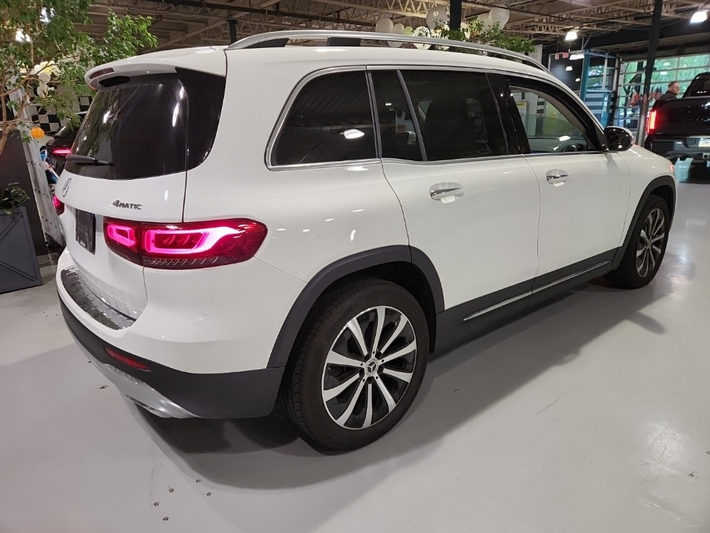 2022 Mercedes Benz GLB 250 4MATIC photo 5