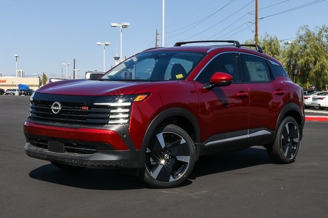 2026 Nissan KICKS SR's photo