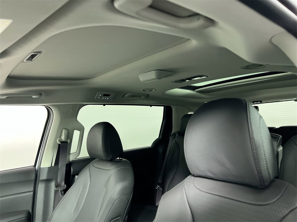 2026 Kia Carnival SX Prestige photo 18