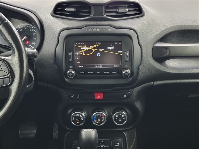 2017 Jeep Renegade Latitude North Edition photo 16