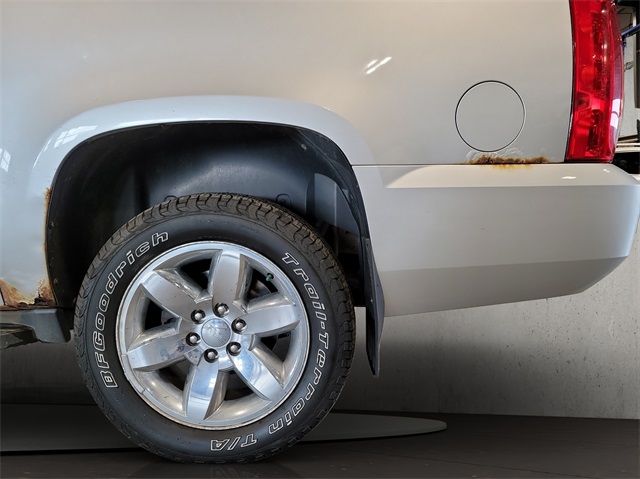 2011 Gmc Yukon XL SLT 1500 photo 23