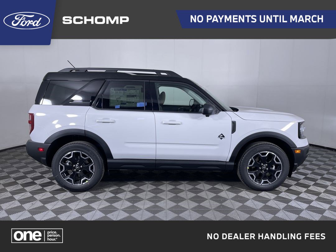 2025 Ford Bronco Sport Outer Banks's photo