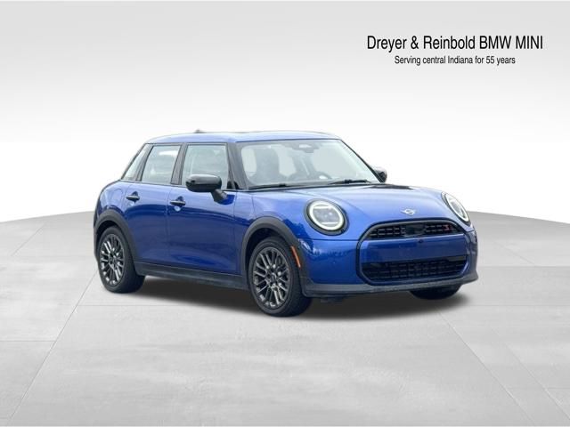 2025 MINI Hardtop 4 Door S's photo