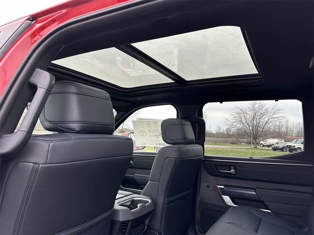 2025 Toyota Tundra Platinum CrewMax photo 26