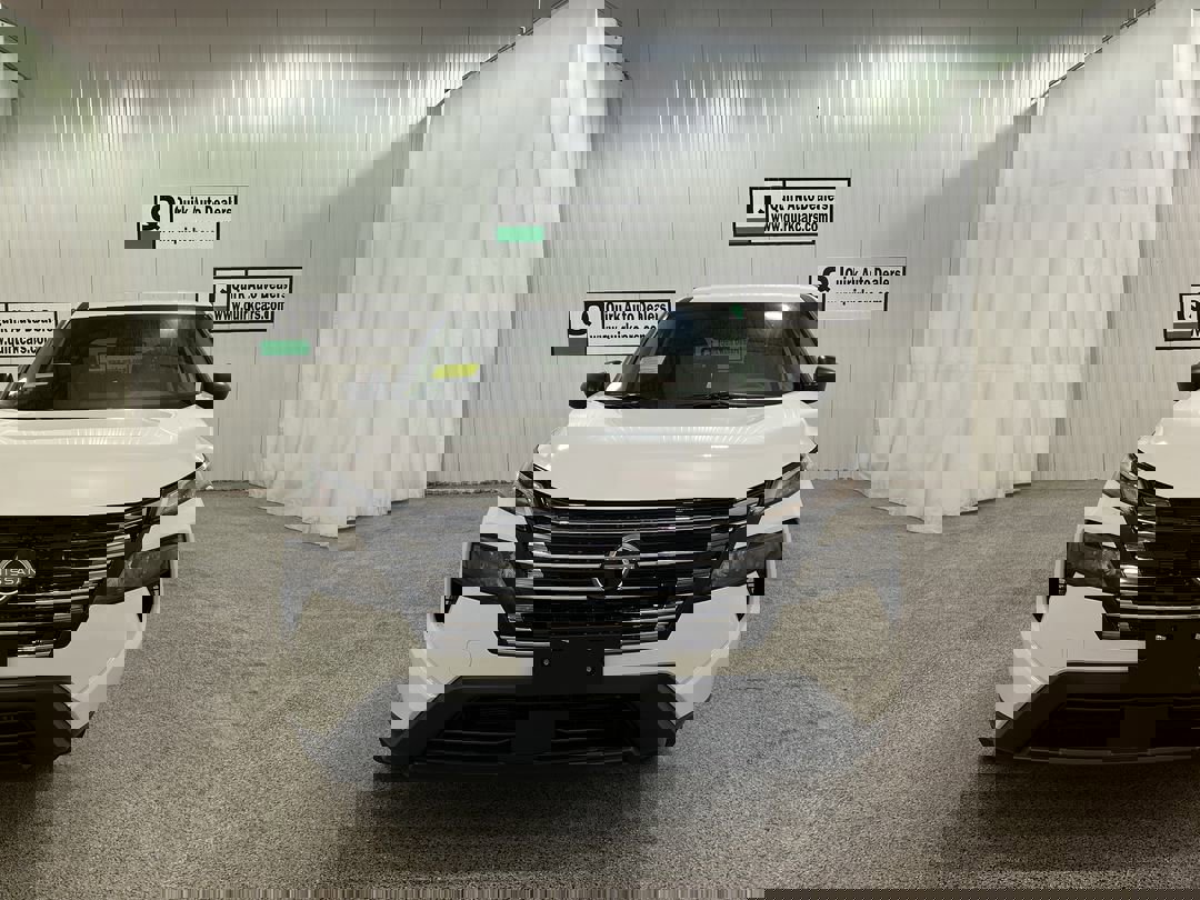 2026 Nissan Rogue S photo 2