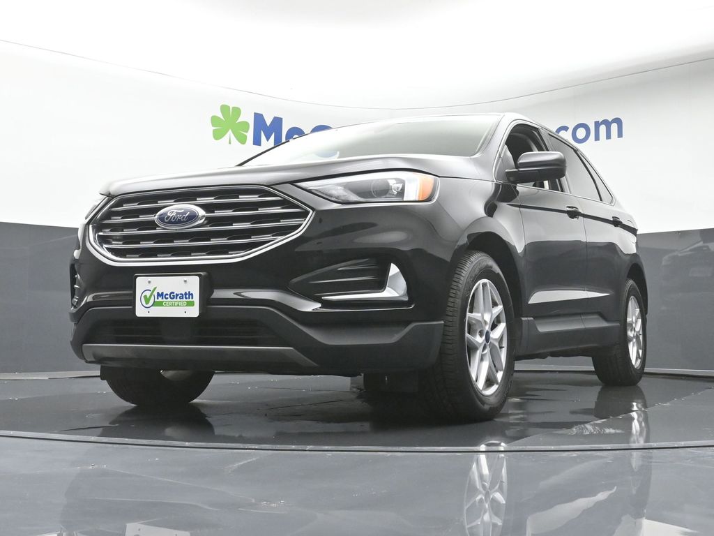 2022 Ford Edge SEL photo 4