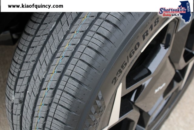 2026 Kia Sportage EX photo 2