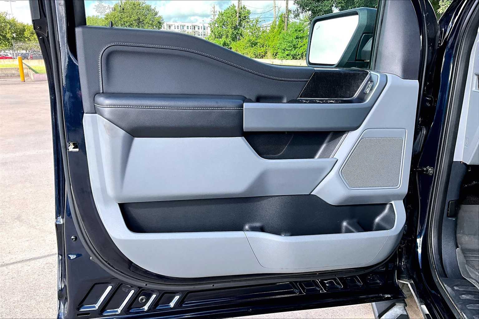 2022 Ford F-150 XLT photo 21