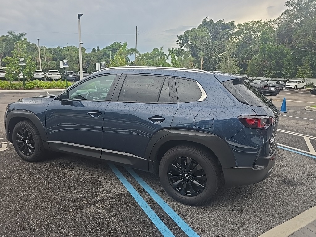 2025 Mazda CX-50 2.5 Select photo 4