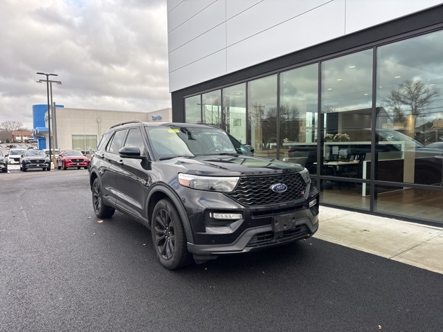 2020 Ford Explorer ST's photo