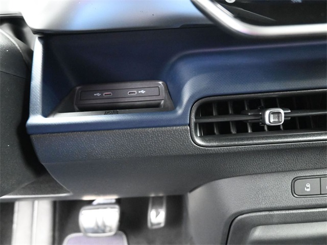2025 Volkswagen ID. Buzz Pro S photo 4
