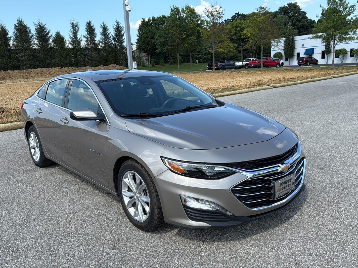 2023 Chevrolet Malibu 1LT photo 3