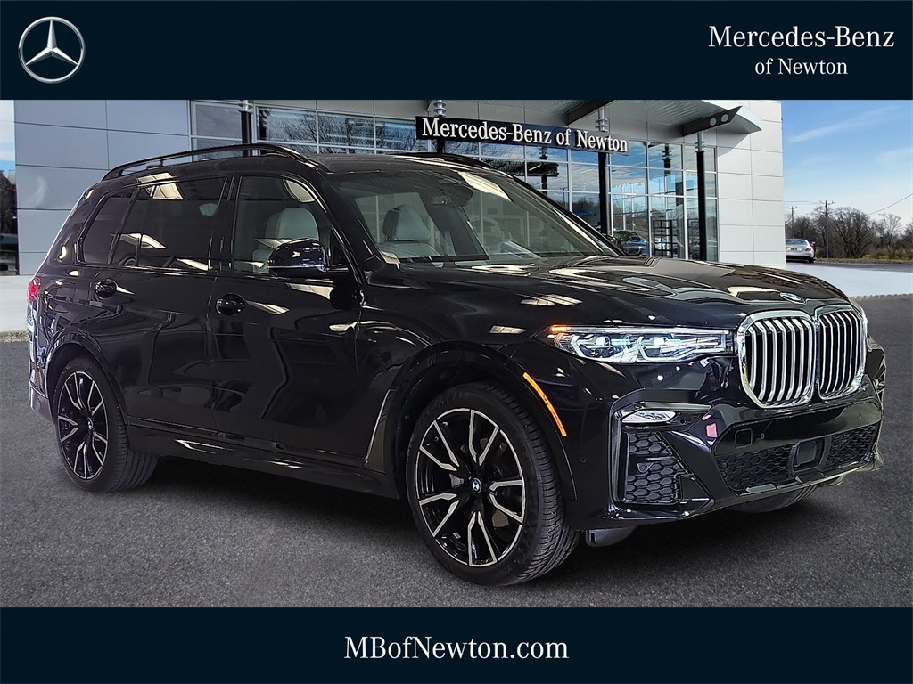2019 BMW X7 40i's photo
