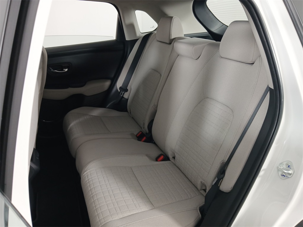 2025 Honda HR-V LX photo 16