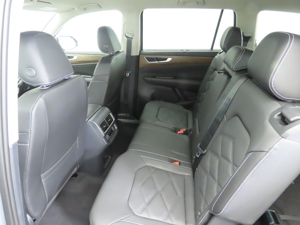 2026 Volkswagen Atlas SE Technology photo 20