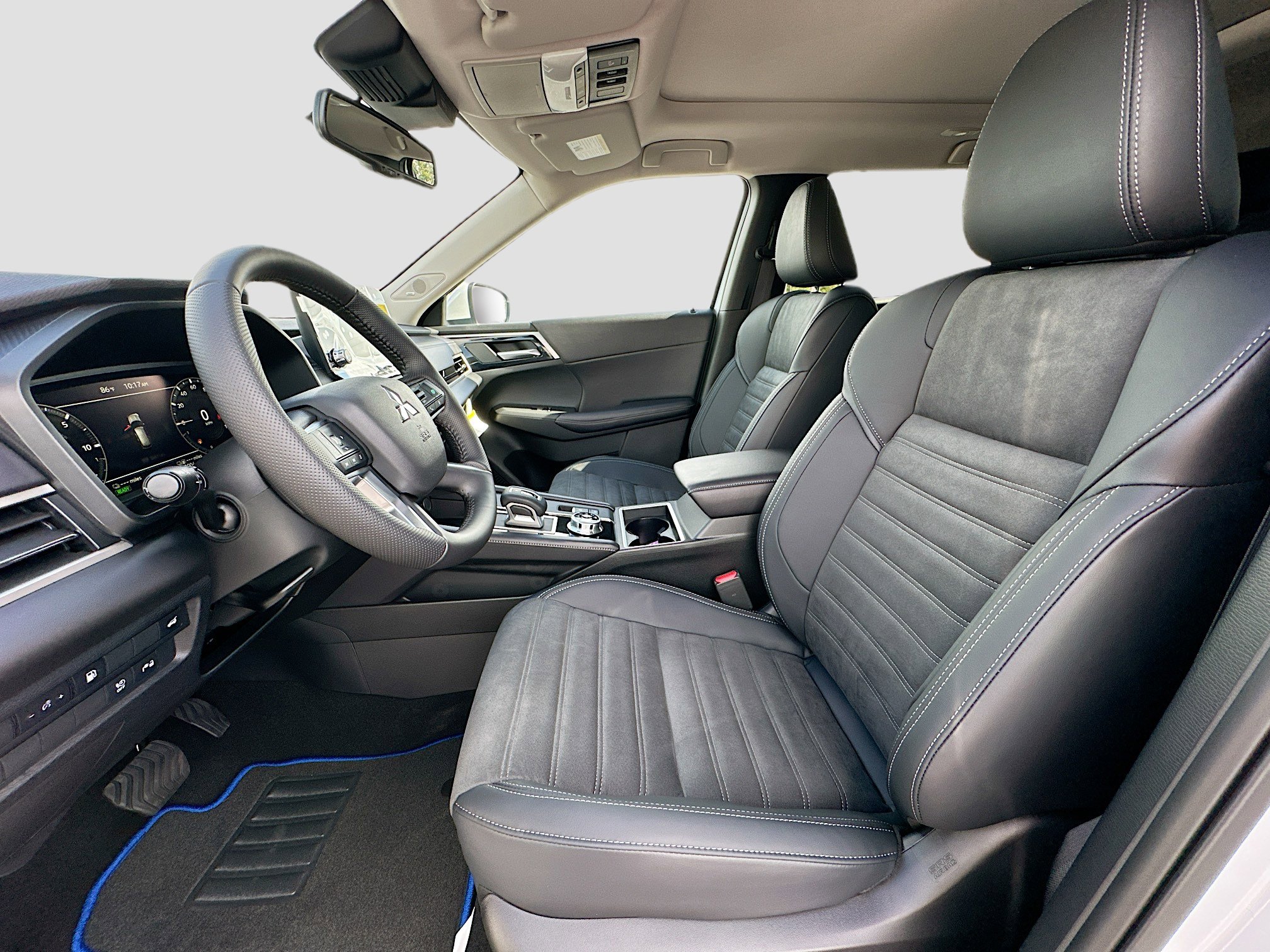 2025 Mitsubishi Outlander PHEV SE photo 13