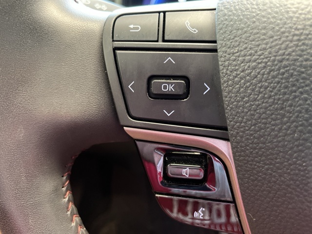 2025 Toyota Camry XSE photo 9
