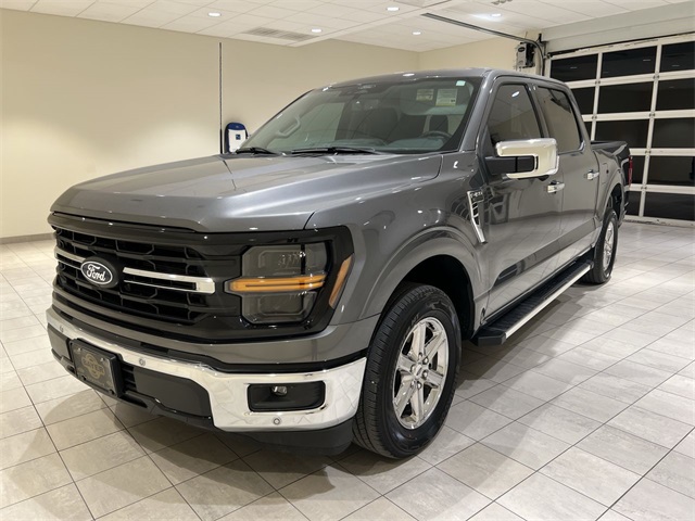 2025 Ford F-150 XLT's photo