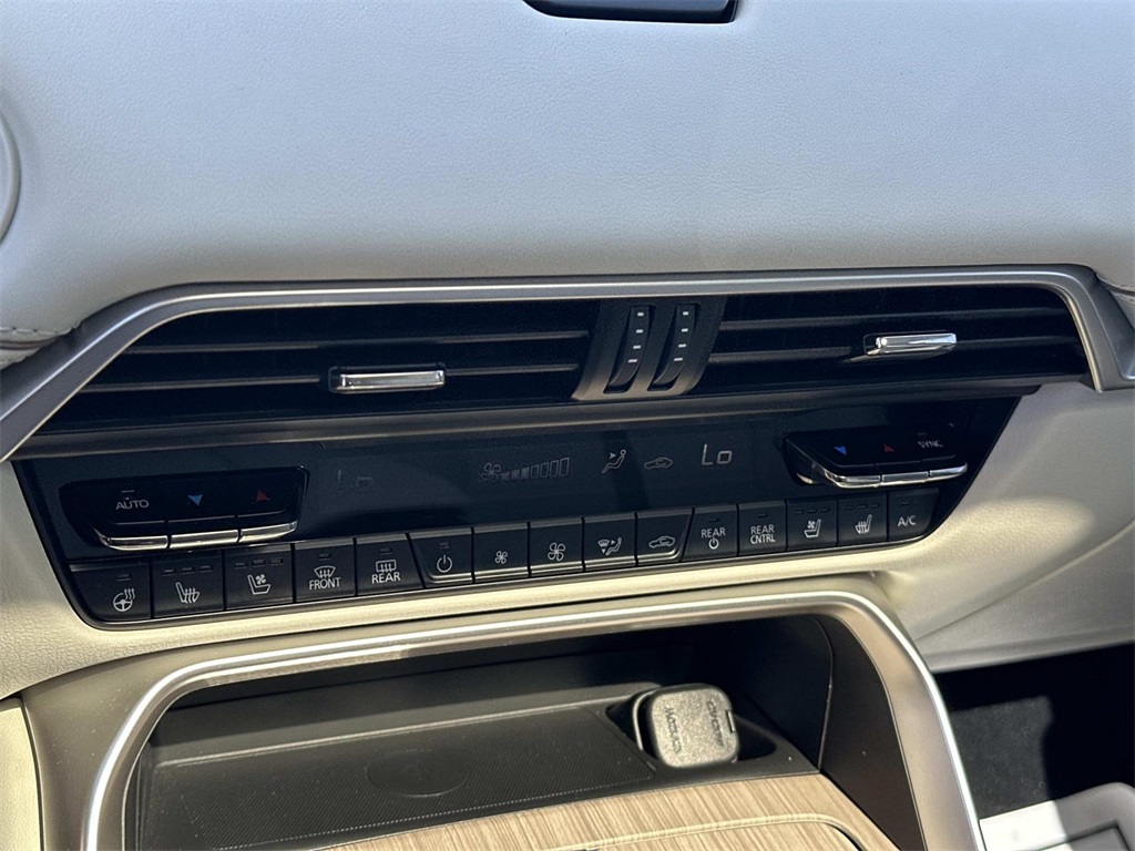 2024 Mazda CX-90 Premium Plus photo 16