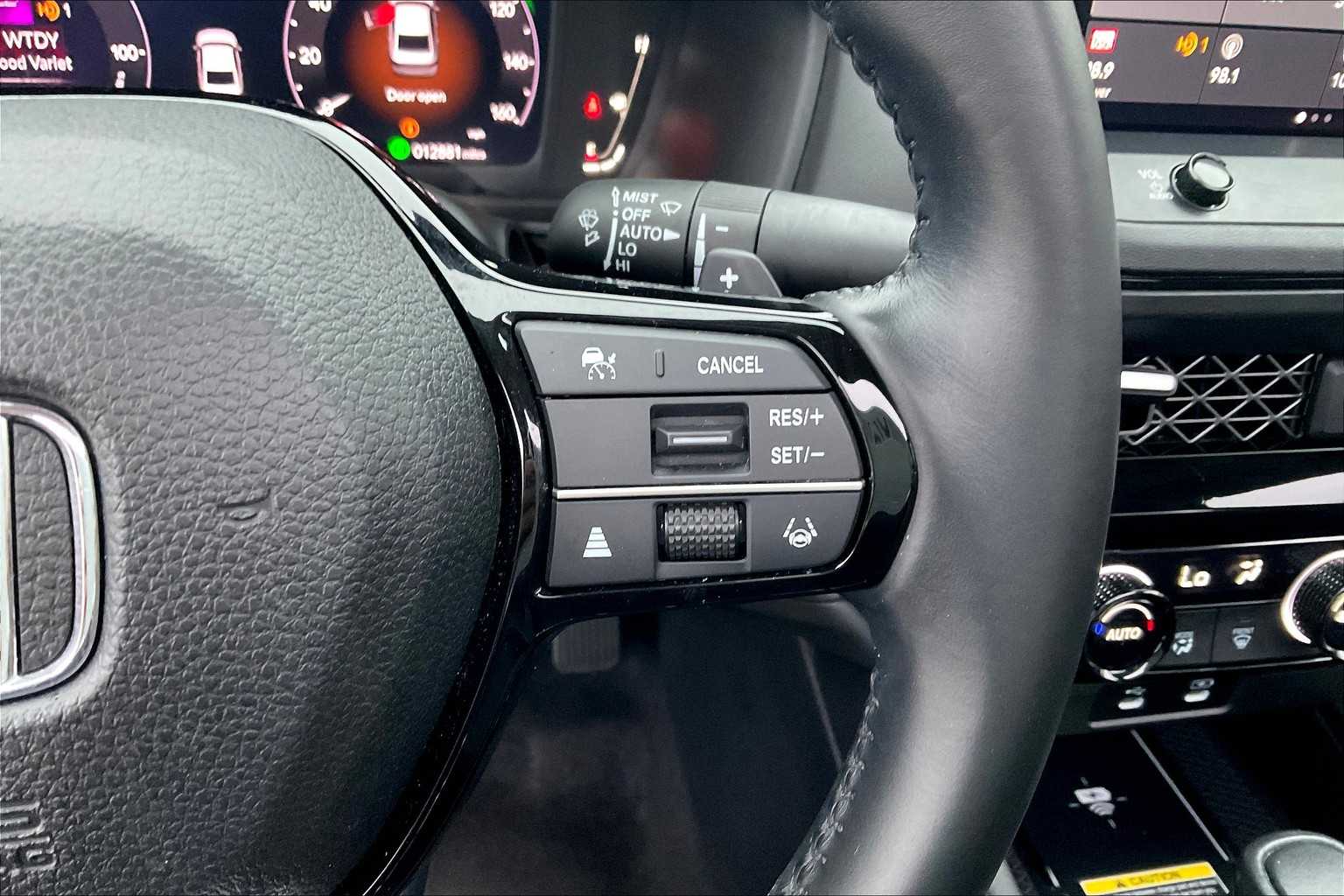 2023 Honda Accord Hybrid Touring photo 22