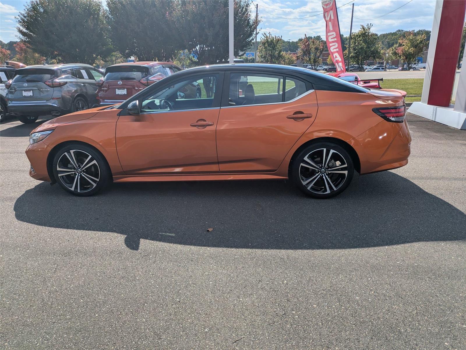 2023 Nissan Sentra SR photo 8