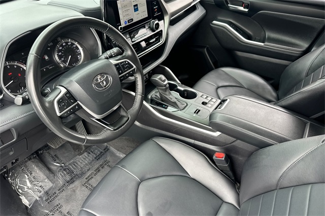 2024 Toyota Highlander XLE photo 9