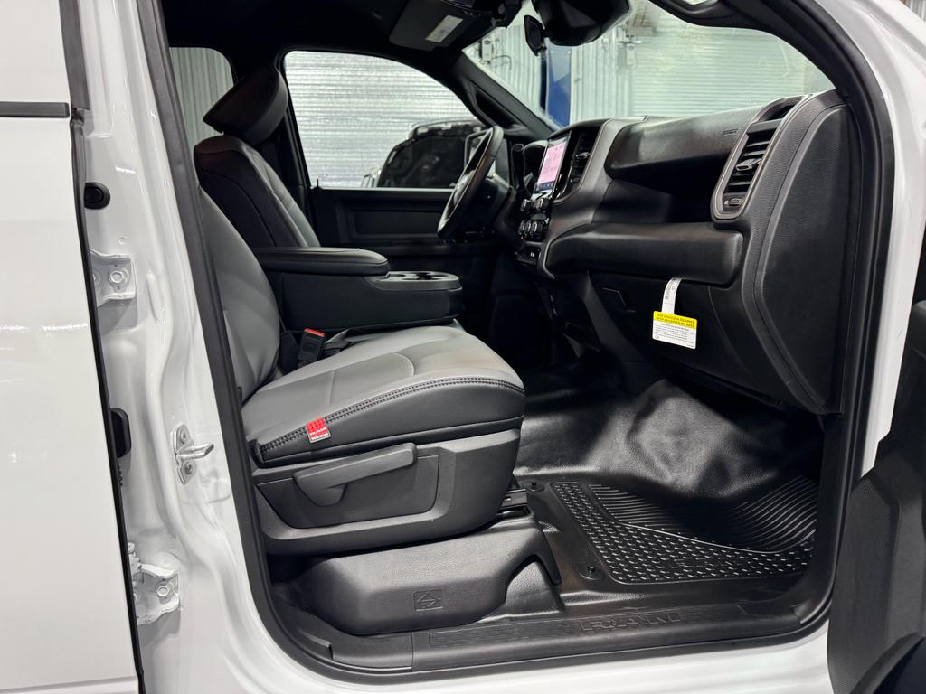 2025 Ram 2500 Tradesman photo 28