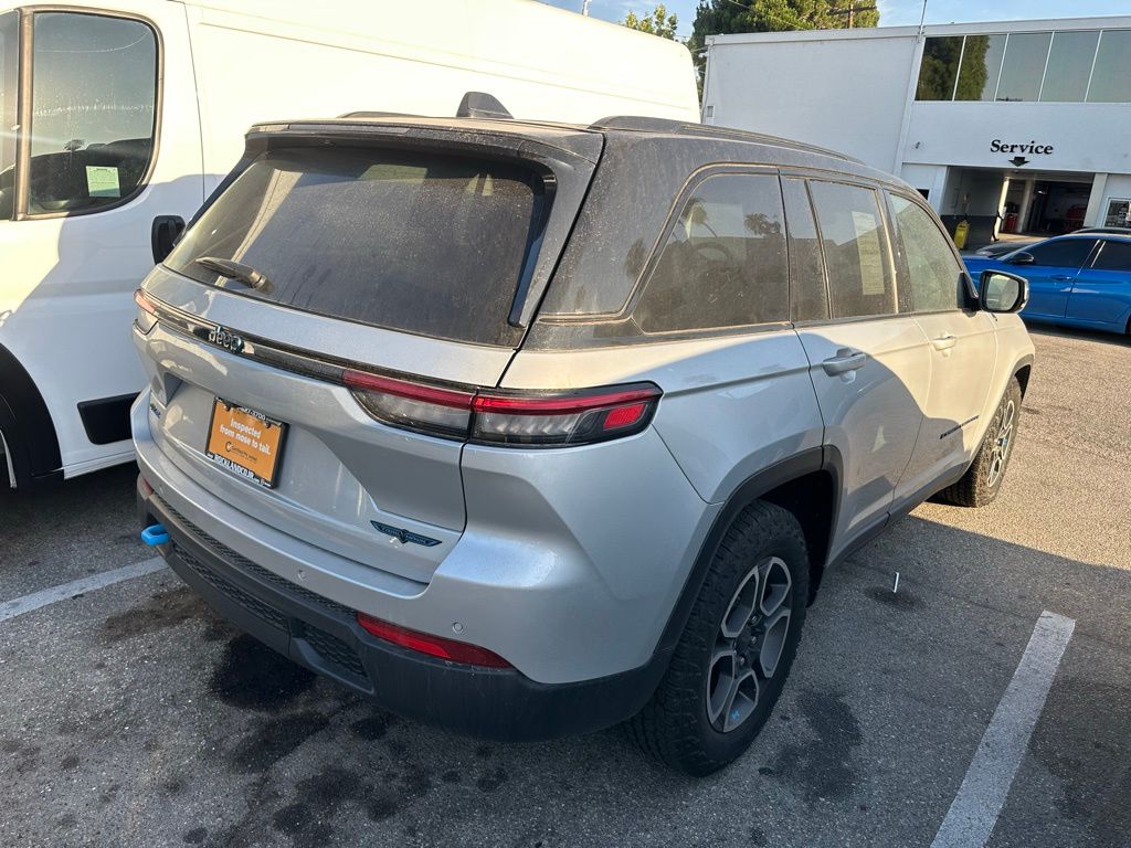 2023 Jeep Grand Cherokee Trailhawk 4xe photo 4
