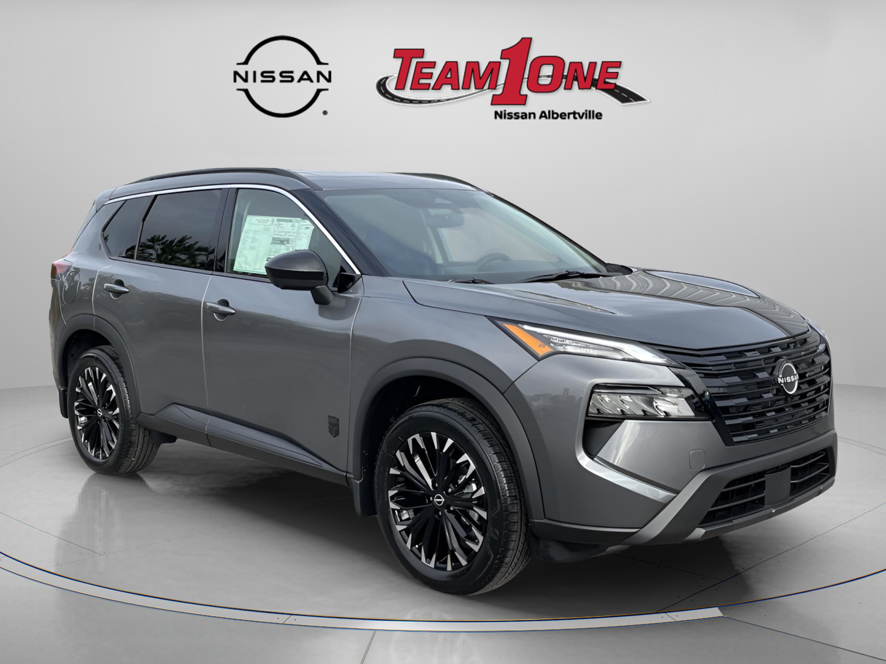 2026 Nissan Rogue SV's photo