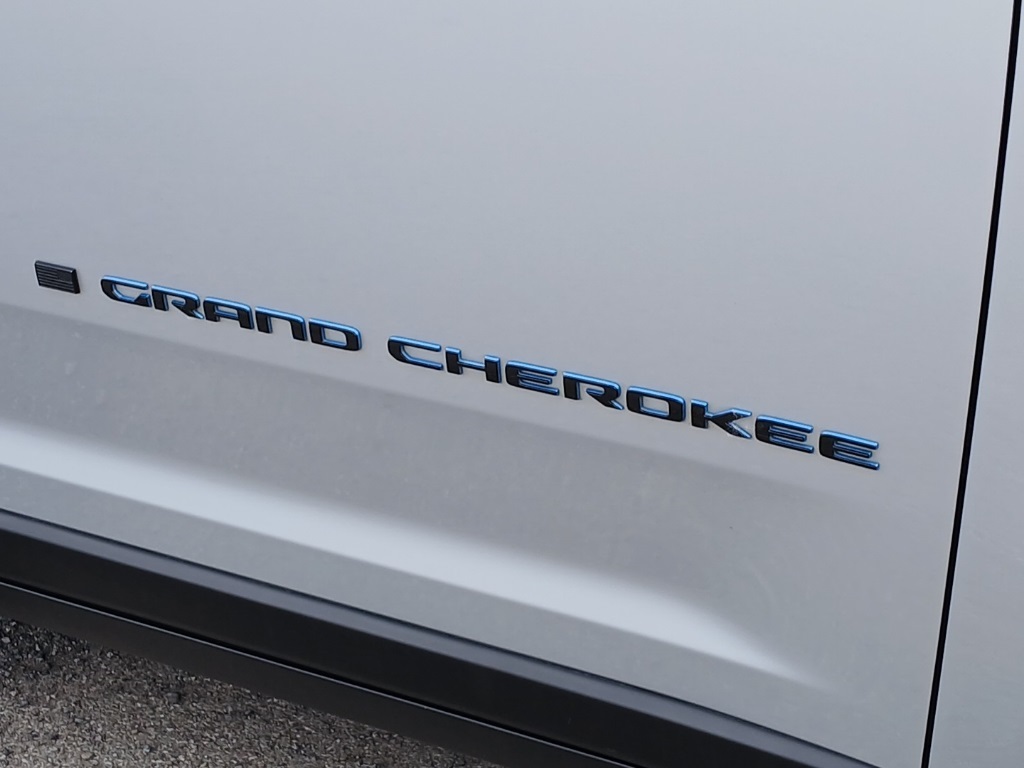 2022 Jeep Grand Cherokee Trailhawk 4xe photo 29