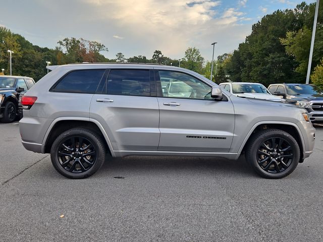2018 Jeep Grand Cherokee Altitude photo 17